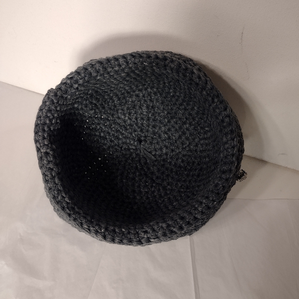 Handmade Sailor Style Grey Crocheted Non-wool Hat & Brooch NEW - Picture 6 of 12